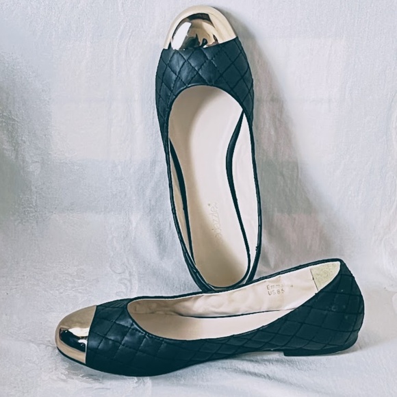 Shoedazzle Flats Like New! 🎉Host Pick🎉 - Picture 12 of 13